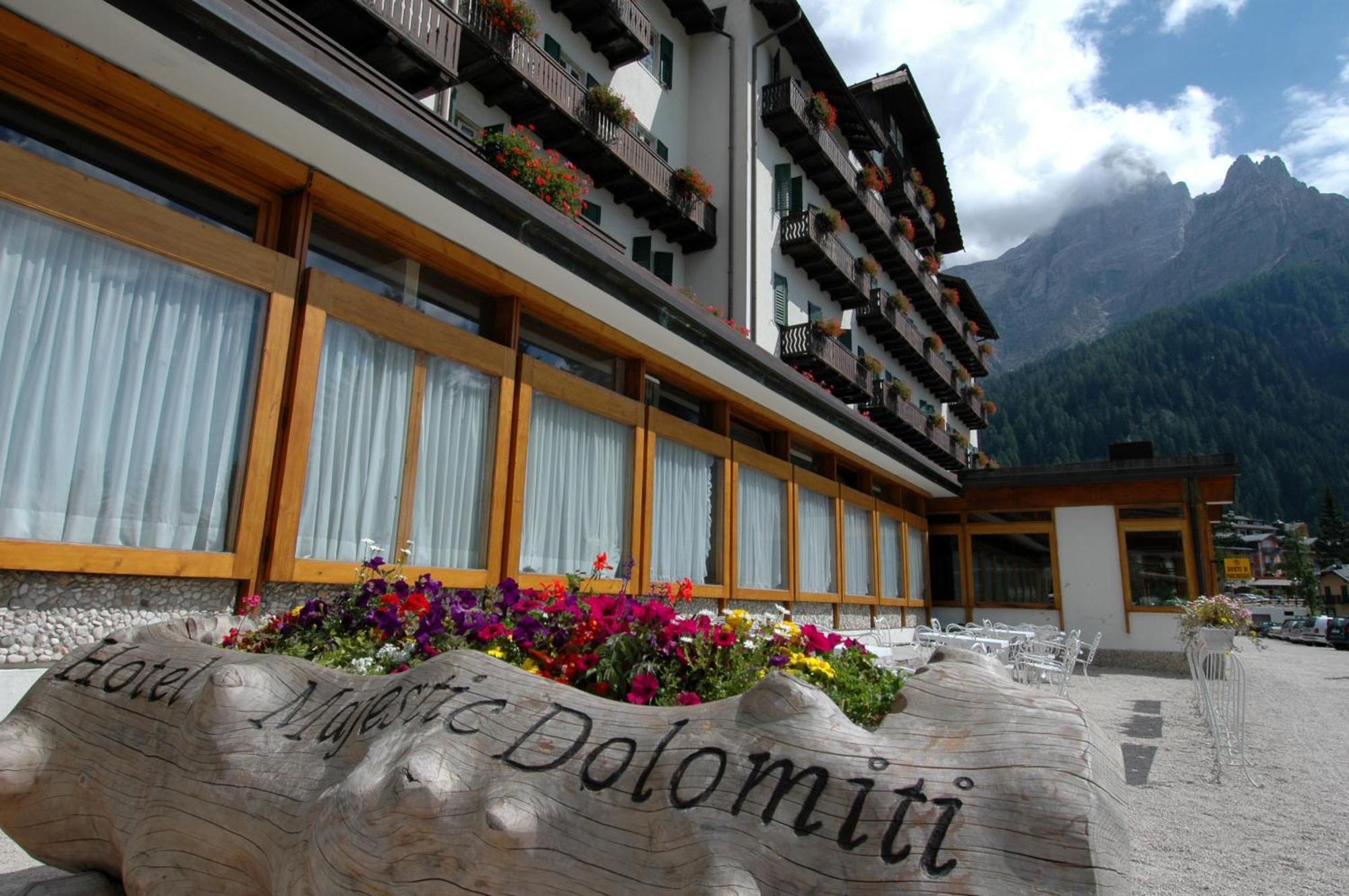 Th San Martino - Majestic Dolomiti Hotel San Martino Di Castrozza Exterior photo